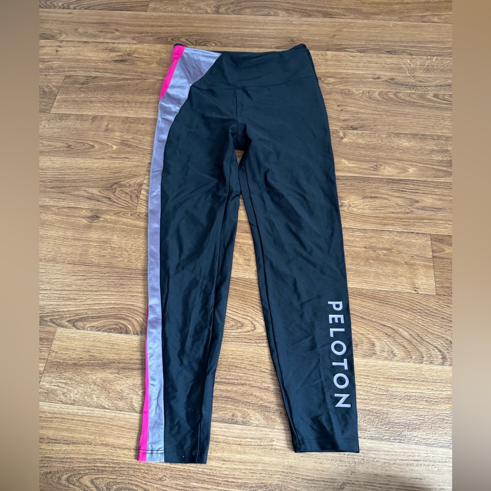 Peloton x Lanston sport leggings in size medium